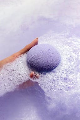 Picture of theKush QueenSleep 1:1 Bath Bomb