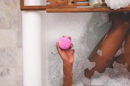 Picture of theKush QueenAwaken 1:1 Bath Bomb